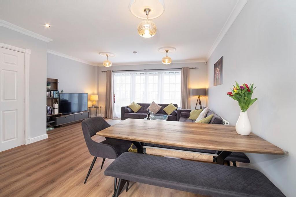 Villa Thomas, Off Leeman Road, Sleeps 9 York Exterior foto